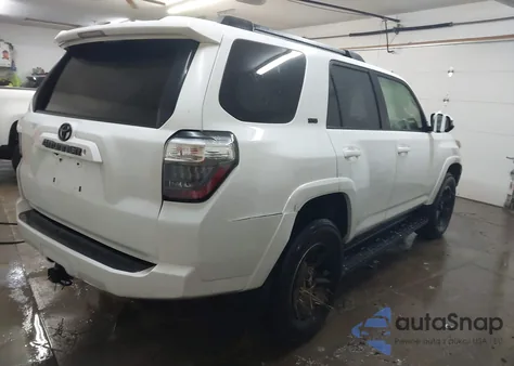 2018 Toyota 4Runner Sr5 Premium z USA, uszkodzony, nr VIN JTEBU5JR0J5485487